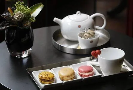 Hotel Des Academies Et Des Arts Paris France